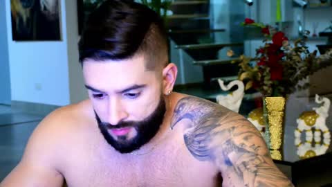 Snapshot of lukhass chatting on 02-17-25, 02:53 Lukhas f4f online show from 02-17-25, 02:53