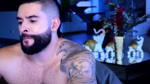 Snapshot of lukhass chatting on 02-18-25, 11:08 Lukhas f4f online show from 02-18-25, 11:08