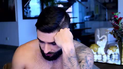 Snapshot of lukhass chatting on 02-28-25, 10:50 Lukhas f4f online show from 02-28-25, 10:50