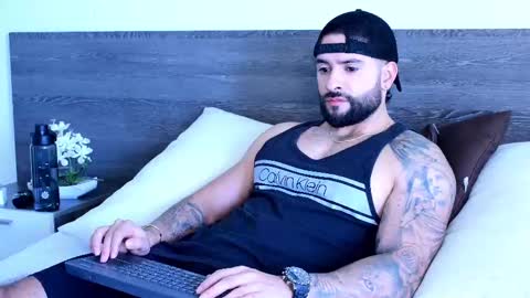 Snapshot of lukhass chatting on 09-27-25, 04:23 Lukhas f4f online show from 09-27-25, 04:23