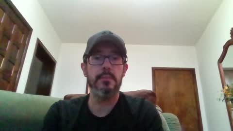 Snapshot of lukz88bigcock chatting on 06-20-26, 12:14 Luke online show from 06-20-26, 12:14