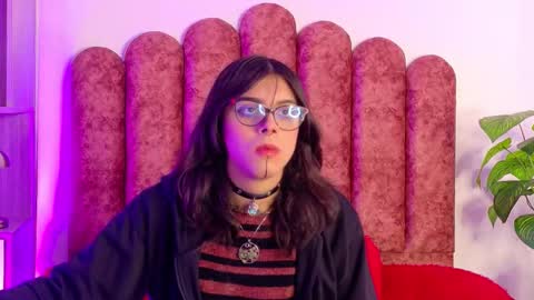 Cookie  online show from 11-17-25, 12:00