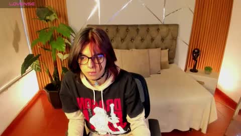 Cookie  online show from 02-10-26, 03:49