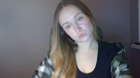 Lulu Baby18 online show from 01-05-26, 06:00