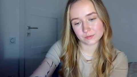 Lulu Baby18 online show from 04-20-26, 07:37