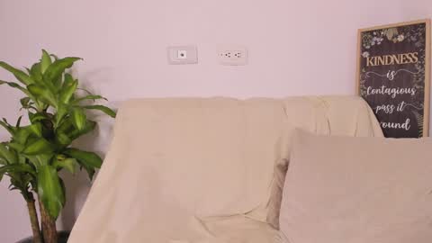 LULU online show from 01-26-25, 07:10