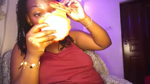 Snapshot of lulu_sparks1 chatting on 09-14-25, 05:17 lulu_sparks1 online show from 09-14-25, 05:17
