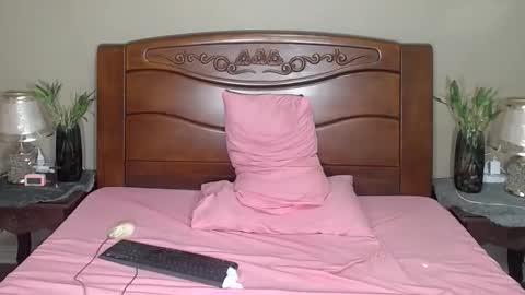 lulu_wild online show from 10-26-25, 12:22