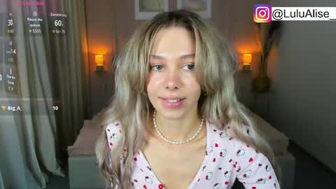 Alise online show from 04-05-26, 01:52