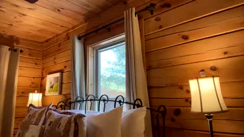 Snapshot of lulupixxx chatting on 01-14-25, 05:56 Connie online show from 01-14-25, 05:56