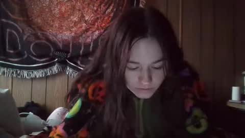 Snapshot of lulupixxx chatting on 01-21-25, 08:21 Connie online show from 01-21-25, 08:21