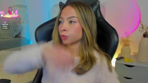 luluuberry online show from 02-12-26, 10:38