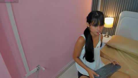 Snapshot of luly_dreams chatting on 10-11-25, 03:39 luly_dreams online show from 10-11-25, 03:39