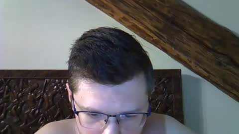 Snapshot of lumberjack_000 chatting on 03-10-25, 06:45 Jack online show from 03-10-25, 06:45