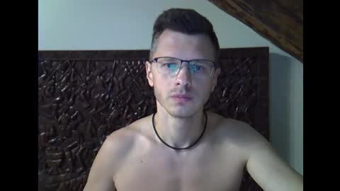 Snapshot of lumberjack_000 chatting on 10-07-25, 05:43 Jack online show from 10-07-25, 05:43