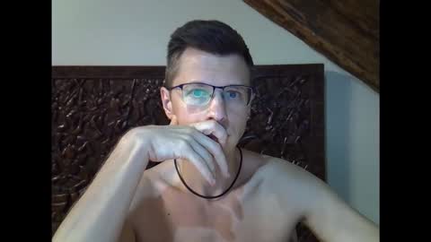 Snapshot of lumberjack_000 chatting on 10-19-25, 05:46 Jack online show from 10-19-25, 05:46