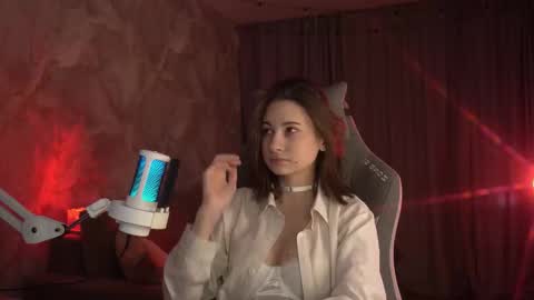 Amelia online show from 02-15-26, 12:51