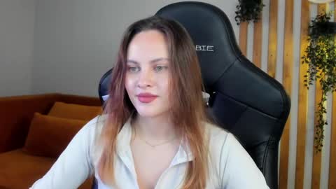 Snapshot of lumerisoren chatting on 05-26-26, 05:14 lumerisoren online show from 05-26-26, 05:14