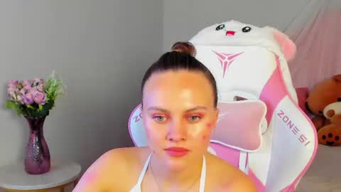 Snapshot of lumerisoren chatting on 06-11-26, 03:04 lumerisoren online show from 06-11-26, 03:04