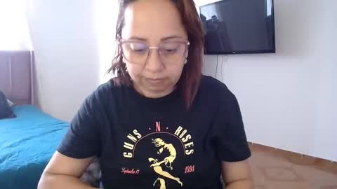 LUMI     online show from 01-19-25, 08:41