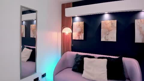 Snapshot of lumiernova chatting on 06-11-26, 12:32 Lumier online show from 06-11-26, 12:32