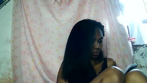 Snapshot of luna019 chatting on 02-22-25, 09:45 Luna online show from 02-22-25, 09:45