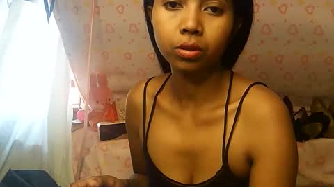 Snapshot of luna019 chatting on 09-23-25, 05:21 Luna online show from 09-23-25, 05:21