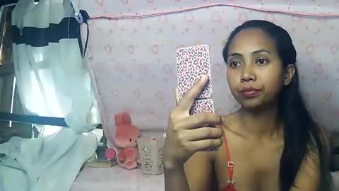 Snapshot of luna019 chatting on 10-09-25, 12:25 Luna online show from 10-09-25, 12:25