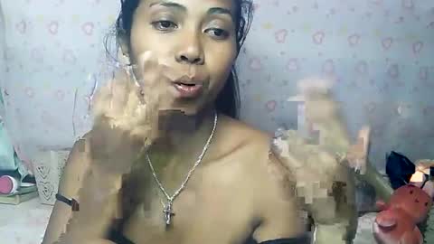 Snapshot of luna019 chatting on 11-09-25, 04:27 Luna online show from 11-09-25, 04:27