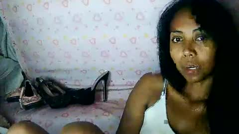 Snapshot of luna019 chatting on 11-24-25, 04:18 Luna online show from 11-24-25, 04:18