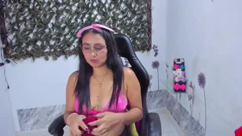 Luna  online show from 10-23-25, 08:51