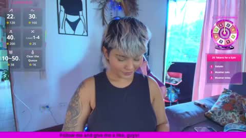 Luna online show from 04-29-26, 03:16