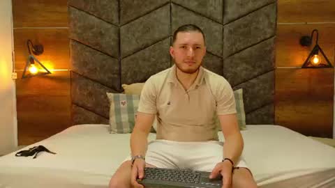 Luna  Jackson online show from 07-08-26, 01:54
