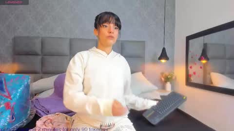 Luna online show from 02-15-26, 11:19