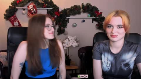 luna_berryy online show from 01-09-25, 10:52