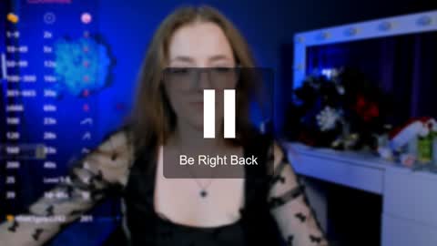 luna_berryy online show from 01-11-25, 03:02