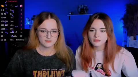 luna_berryy online show from 10-16-25, 07:48