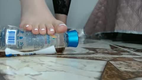 Luna--Blueberry online show from 10-24-25, 04:09