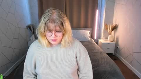 luna online show from 04-02-26, 01:14