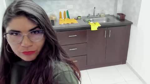 luna  online show from 09-09-25, 12:48