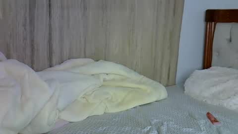 maskedmalkia online show from 04-21-26, 03:24