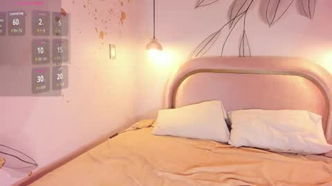 luna_ferrari online show from 04-11-26, 11:47