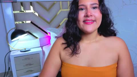 Luna  Jonez  online show from 11-18-25, 11:14