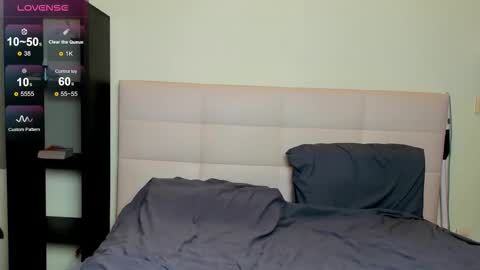 Snapshot of luna_lips chatting on 11-22-25, 09:25 Hi everyone my name is Tina online show from 11-22-25, 09:25