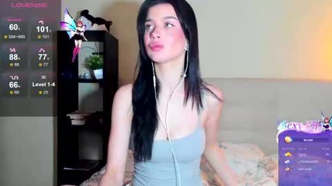 Hi everyone my name is Tina   online show from 06-23-26, 11:36