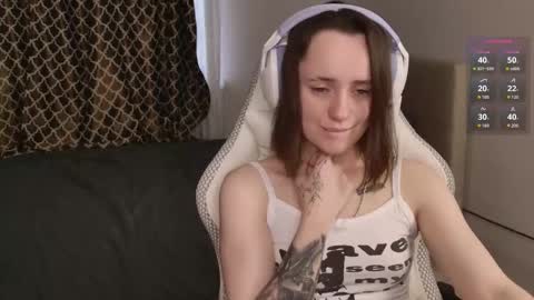 Snapshot of luna_loveeee chatting on 10-17-25, 05:10 luna_loveeee online show from 10-17-25, 05:10