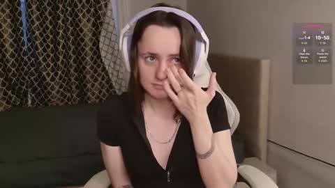 Snapshot of luna_loveeee chatting on 10-19-25, 03:51 luna_loveeee online show from 10-19-25, 03:51