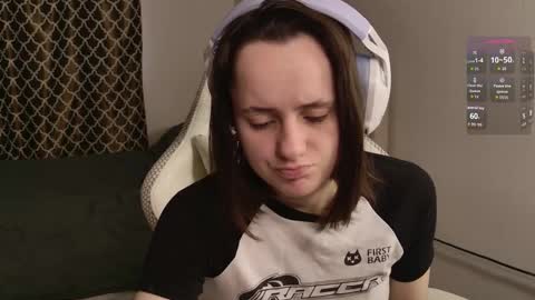 Snapshot of luna_loveeee chatting on 11-25-25, 05:18 luna_loveeee online show from 11-25-25, 05:18