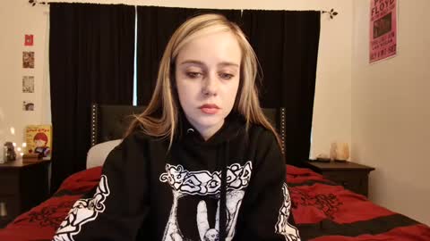 Luna online show from 01-08-25, 12:06