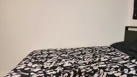 Luna online show from 02-12-25, 11:51